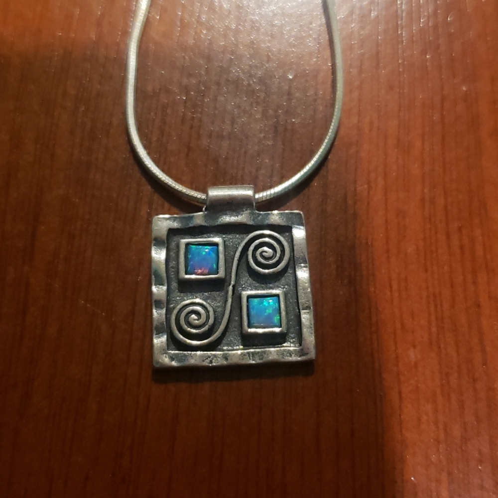 925 Sterling Silver & Opal necklace